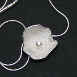 Sterling Silver Snake Chain w/Silver Petal