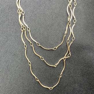 TRIPLE LAYER WAVE NECKLACE IN GOLD VERMEIL