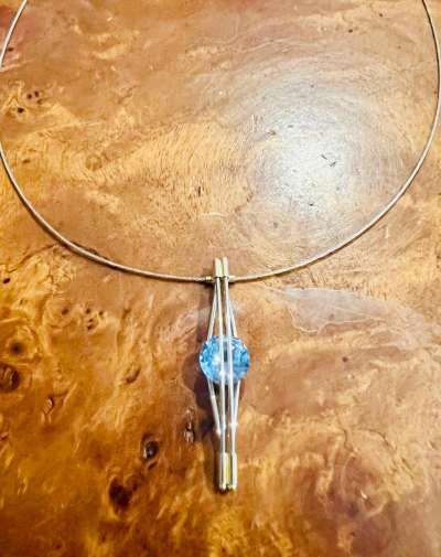 STERLING SILVER 14k GOLD VERMEIL NECKLACE WITH BLUE ZIRCONIA ON WIRE LENGTH 17.5" - Image 2